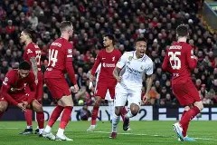 满冠体育-利物浦后卫因伤退出比赛，影响球队战绩的简单介绍